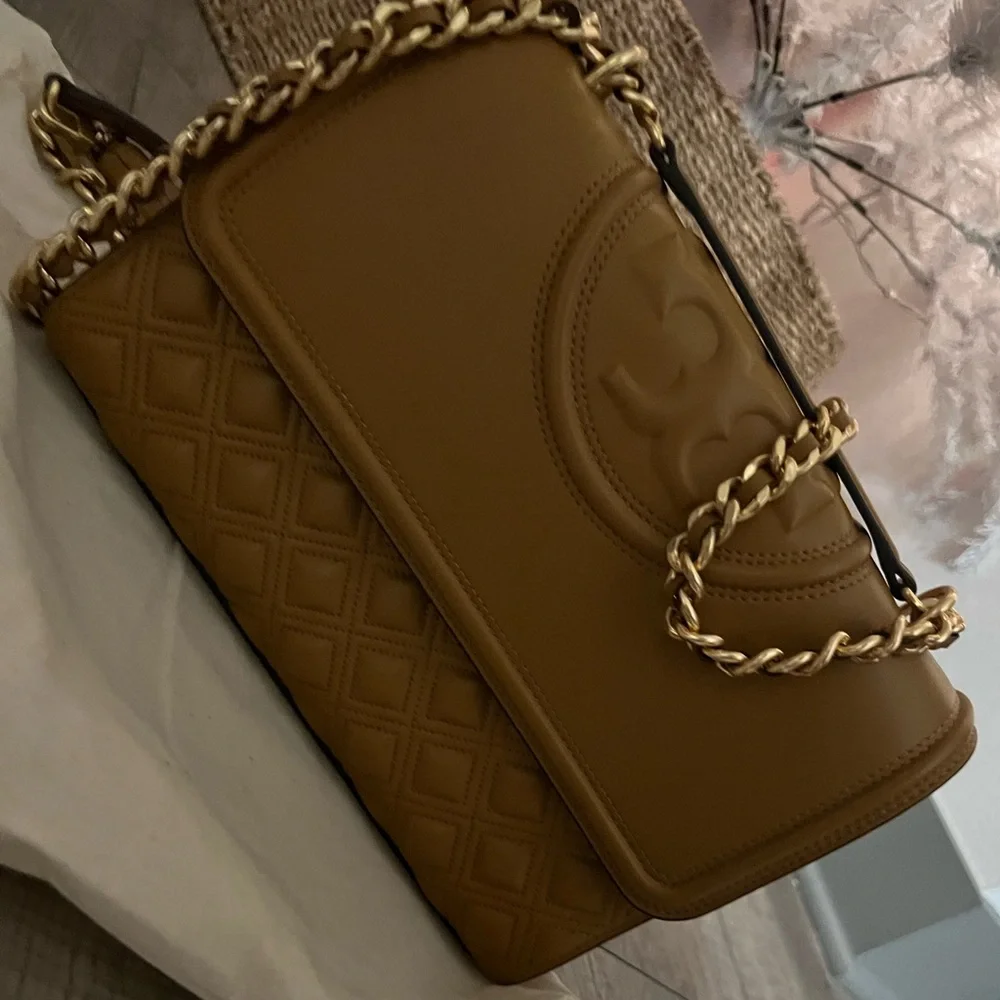 Tory Burch Camel Fleming Quilted Bag - Picture 2 of 7